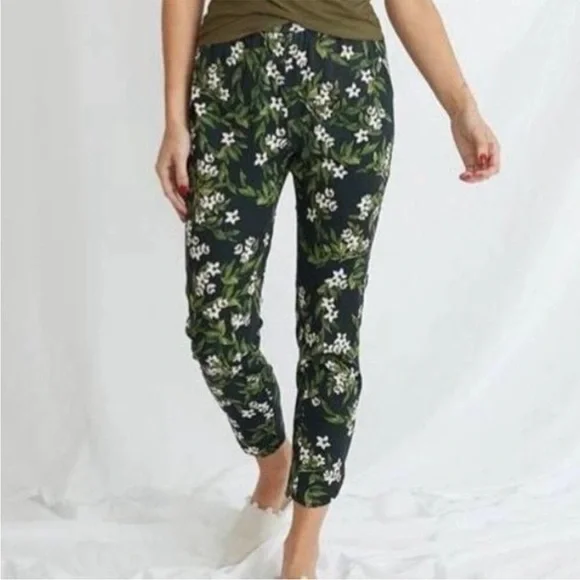 Marine Layer Allison Tropical Floral Dark Pull-On Pants - Picture 2 of 7